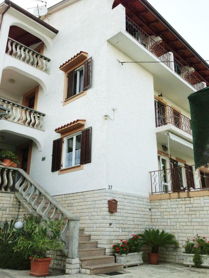 Guest House Ivo Lovran Exterior photo